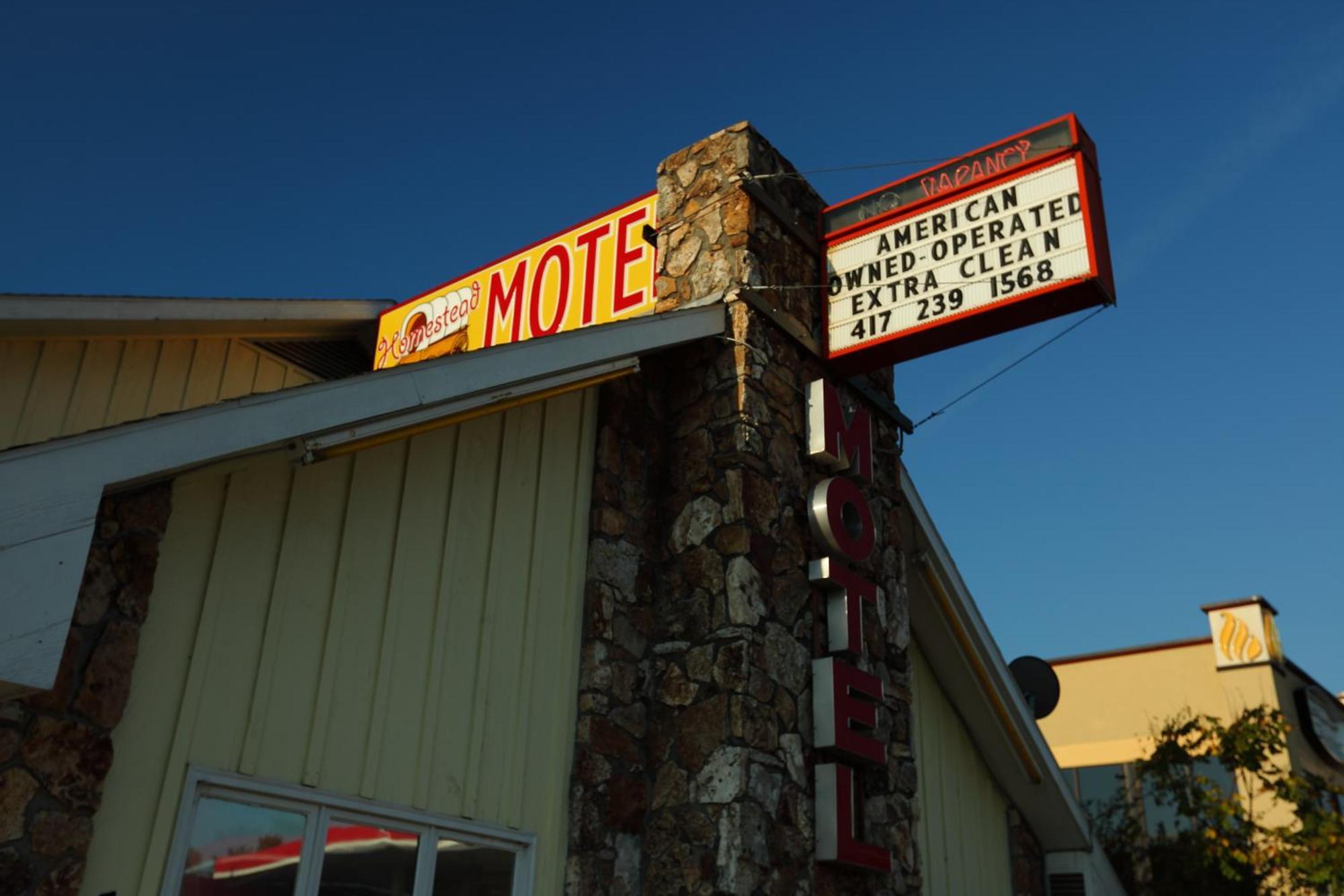 Homestead Motel Branson Exterior photo